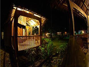 Angol Point Beach Resort By Sheridan Villas Balabag  エクステリア 写真